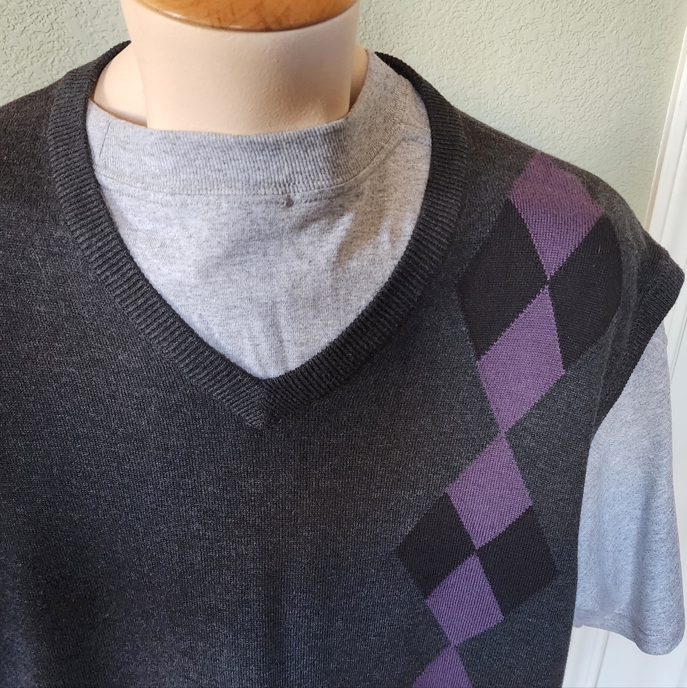 AXIST Sweater Vest Adult Extra Large XL Grey Knit Mens Preppy NWT.